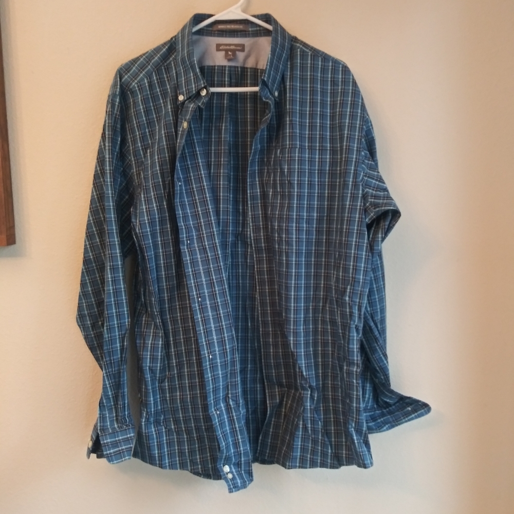 Like New Men's Eddie Bauer Button Down